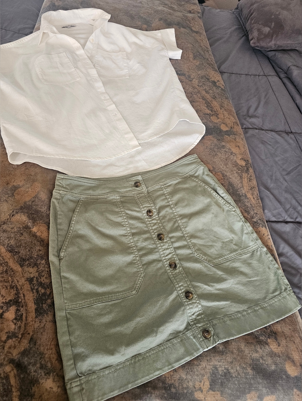 Vineyard Vines Utility Skirt Safe Green Button Front Mini Size 4 Great Pockets